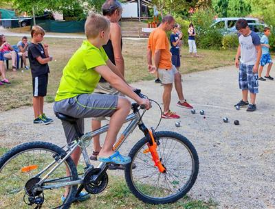 camping dordogne - pétanque - Camping La Pélonie near perigueux and lascaux